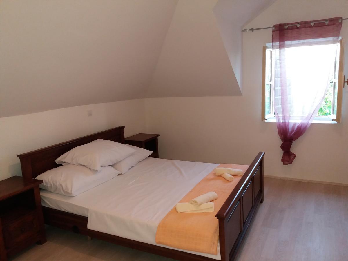 Apartman Marina Krvavica Bagian luar foto