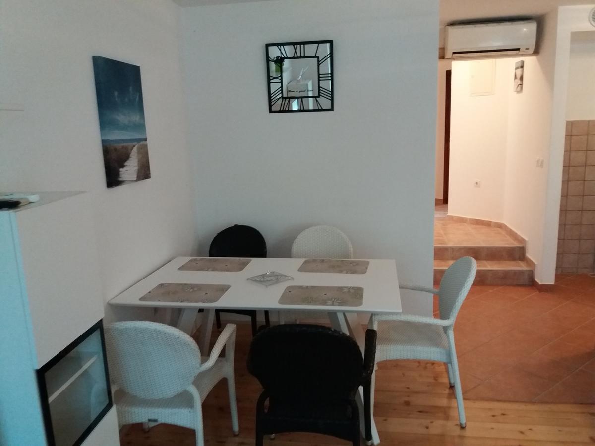 Apartman Marina Krvavica Bagian luar foto